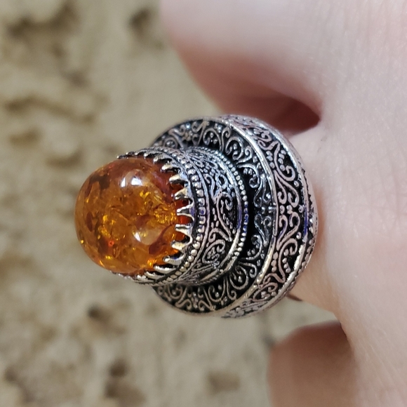New Baltic Amber Antique Design 925 Silver Statement Ring. - Picture 8 of 16